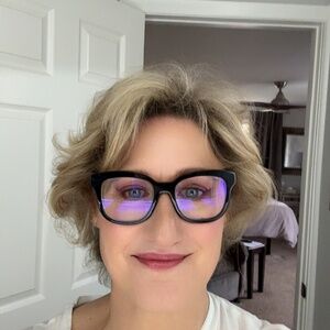 Meet your Posher, Sherry